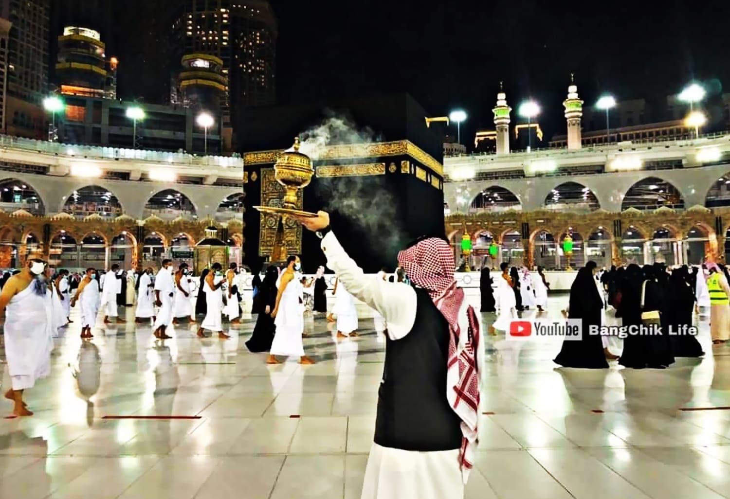 Dianjurkan Membakar Dupa Saat Beribadah