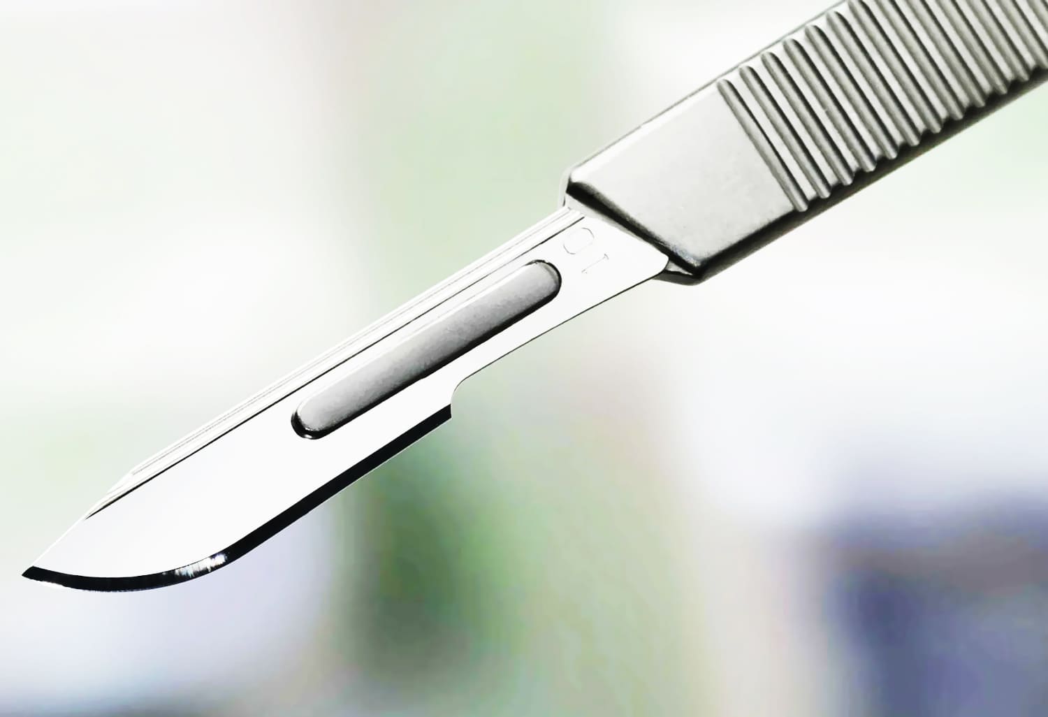 Apa Risiko Bekam Tak Pakai Sayatan?